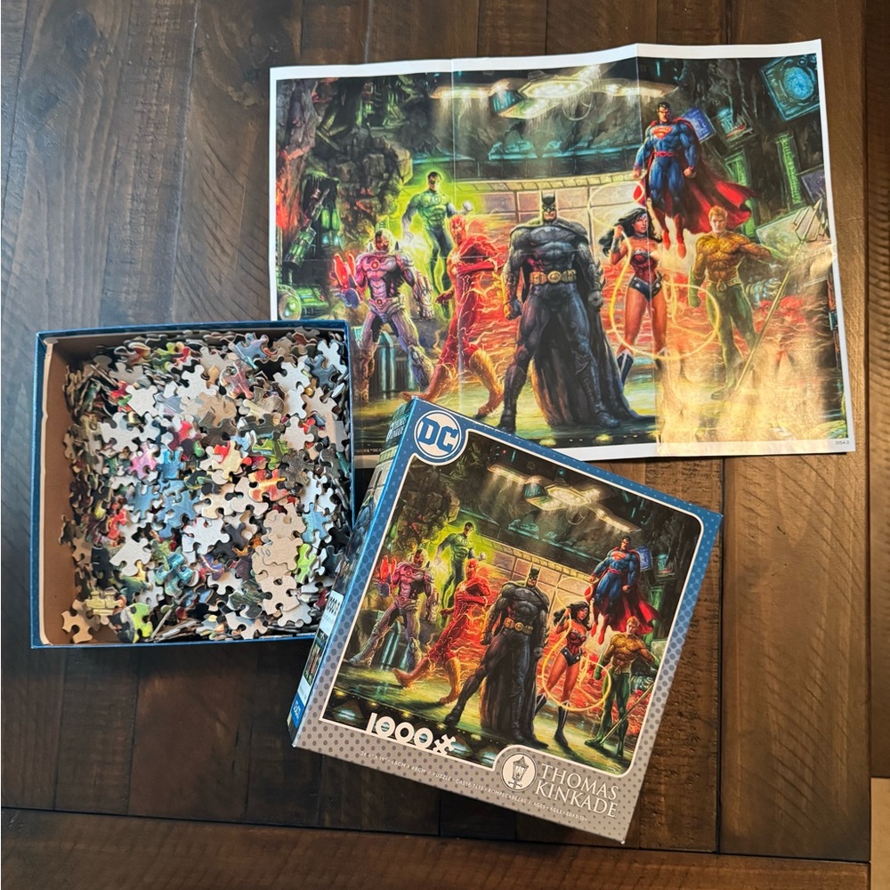 Thomas Kinkade DC superheros 1000 piece puzzle. 26.6” x 19”
